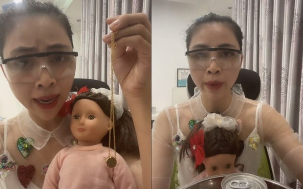 Thơ Nguyễn quay video 'xin vía học' từ búp bê. Ảnh: chụp màn hình Thơ Nguyễn quay video 'xin vía học' từ búp bê. Ảnh: chụp màn hình
