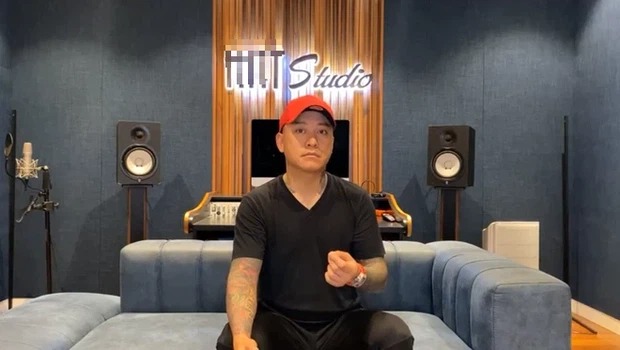 Tin tức sao Việt hot MXH ngày 16/3: Lệ Quyên nắm chặt tay tình trẻ check in trong xế hộp, Lâm Khánh Chi 'trúng xô' 10 tỷ đồng - Ảnh 2 Tin tức sao Việt hot MXH ngày 16/3: Lệ Quyên nắm chặt tay tình trẻ check in trong xế hộp, Lâm Khánh Chi 'trúng xô' 10 tỷ đồng - Ảnh 2