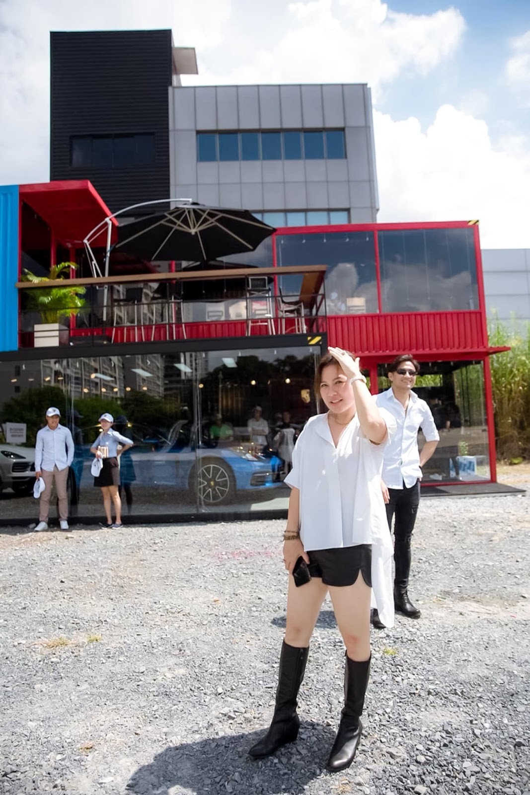 Trúng 'tiếng sét ái tình', vợ 7x của Quý Bình lần đầu kể vể thời gian tương tư, bứt rứt vì chồng trẻ - Ảnh 1