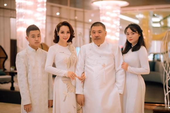 Gia đình hạnh phúc của Mai Thu Huyền. Ảnh: Internet Gia đình hạnh phúc của Mai Thu Huyền. Ảnh: Internet