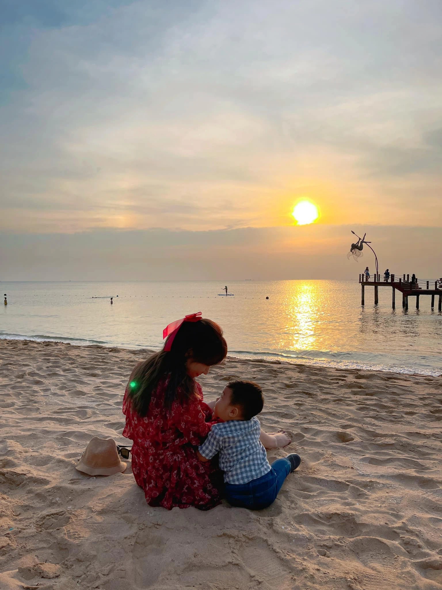 Hòa Minzy và bạn trai mới đây đã chính thức công khai chuyện có con đầu lòng. Ảnh: FBNV Hòa Minzy và bạn trai mới đây đã chính thức công khai chuyện có con đầu lòng. Ảnh: FBNV