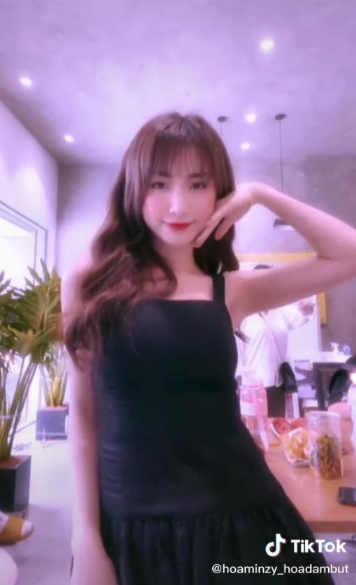 Hòa Minzy công khai khoảnh khắc cận vòng 2, phủ nhận chuyện mang bầu lần 2 với bạn trai đại gia. Ảnh: Internet Hòa Minzy công khai khoảnh khắc cận vòng 2, phủ nhận chuyện mang bầu lần 2 với bạn trai đại gia. Ảnh: Internet