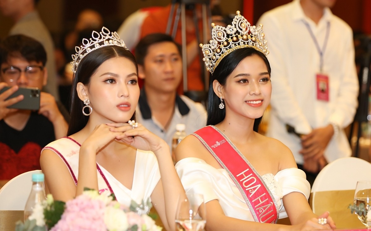 Đỗ Thị Hà gửi lời chúc mừng đến Ngọc Thảo. Ảnh: Ngoisao Đỗ Thị Hà gửi lời chúc mừng đến Ngọc Thảo. Ảnh: Ngoisao