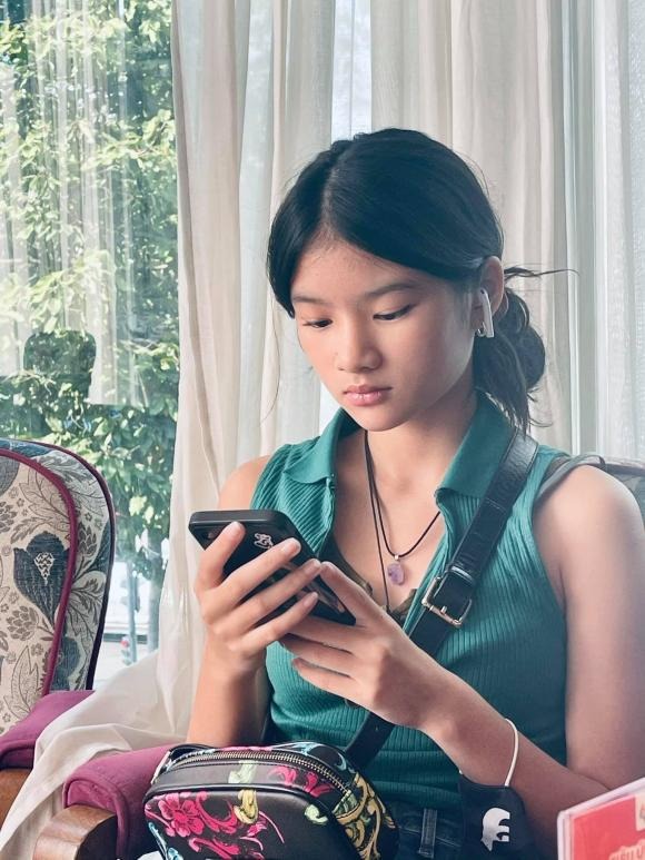 Cận cảnh vẻ xinh đẹp ở mọi góc nhìn của Bảo Tiên. Ảnh: FBNV Cận cảnh vẻ xinh đẹp ở mọi góc nhìn của Bảo Tiên. Ảnh: FBNV