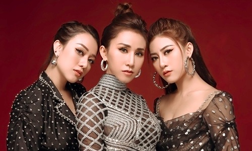 Mây Trắng hiện tại vẫn duy trì hoạt động với 3 thành viên. Ảnh: Internet. Mây Trắng hiện tại vẫn duy trì hoạt động với 3 thành viên. Ảnh: Internet.