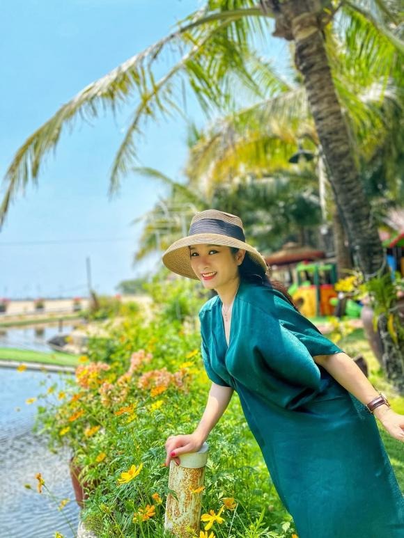 Nhan sắc lão hóa ngược, ngày càng lên hương của Thanh Thanh Hiền. Ảnh: FBNV Nhan sắc lão hóa ngược, ngày càng lên hương của Thanh Thanh Hiền. Ảnh: FBNV