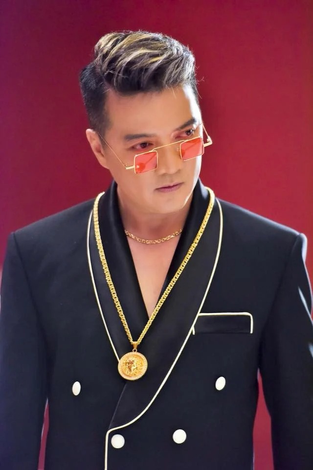 Tin sao Việt hot nhất MXH ngày 8/4: Vợ hai Vân Quang Long bị nghi cho chồng 'đổ vỏ', Đàm Vĩnh Hưng lên tiếng 'dằn mặt' khi thấy đàn em khoa trương - Ảnh 2 Tin sao Việt hot nhất MXH ngày 8/4: Vợ hai Vân Quang Long bị nghi cho chồng 'đổ vỏ', Đàm Vĩnh Hưng lên tiếng 'dằn mặt' khi thấy đàn em khoa trương - Ảnh 2