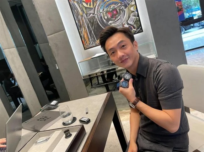 Tin sao Việt hot nhất MXH ngày 11/4: Đàm Thu Trang thể hiện tình cảm với Cường Đô La theo cách đại gia, lộ diện biệt thự tiền tỷ của Hồng Đăng - Ảnh 1