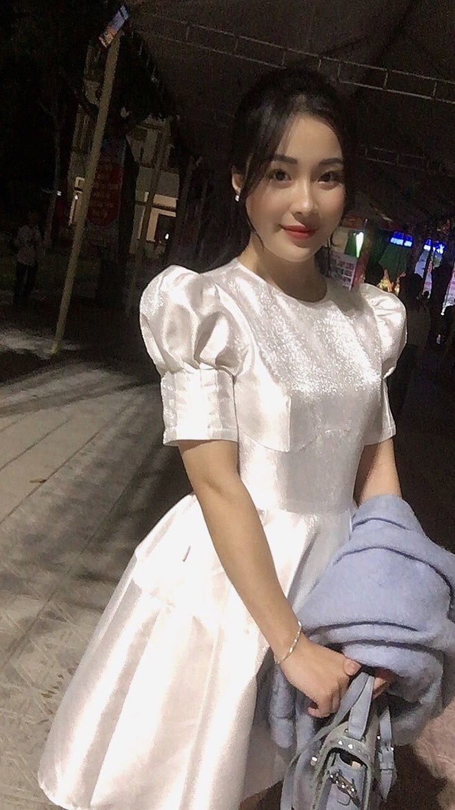 Diện mạo xinh đẹp đời thường của Hà Phương. Ảnh: FBNV
