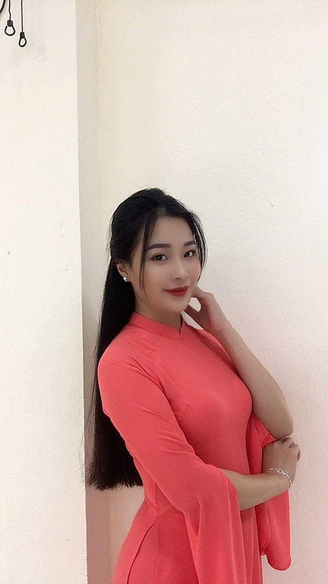 Tìm ra danh tính gái xinh nổi tiếng sau bức ảnh chụp vội khi đi làm CCCD: Hóa ra là người trong giới nghệ thuật - Ảnh 2