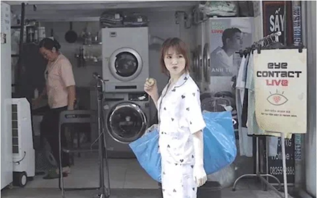 Hòa Minzy chơi cả cây đồ bộ, đúng chuẩn dân buôn trước giờ lên sóng show nhạc cực hot - Ảnh 1