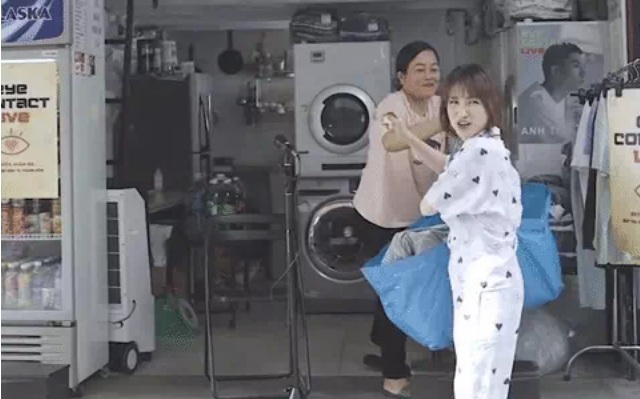Hòa Minzy lên đồ bộ, đi giặt là đầy hài hước. Ảnh: Chụp màn hình