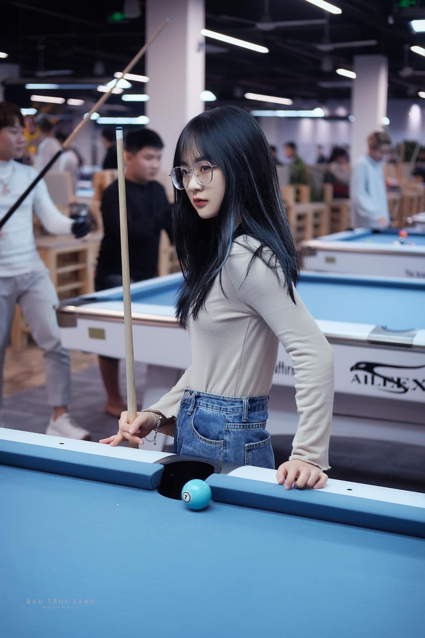 Nữ cơ thủ xinh xắn và đầy cá tính Gấm Kami. Ảnh: FB