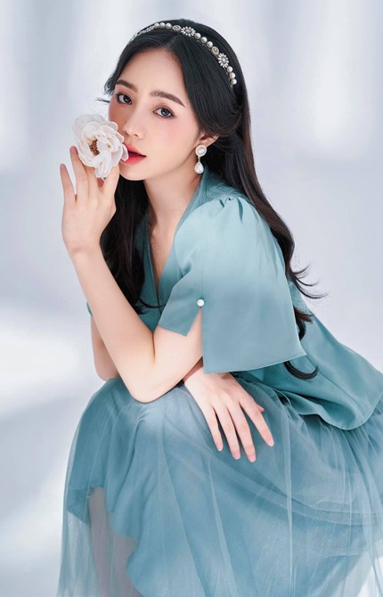 Quỳnh Kool từ hot girl trở thành nữ diễn viên sáng gió của màn nhỏ. ảnh: Internet Quỳnh Kool từ hot girl trở thành nữ diễn viên sáng gió của màn nhỏ. ảnh: Internet