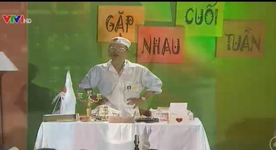 Nhà thơ Hoàng Nhuận Cầm từng đóng vai Bác sĩ Hoa Súng trong chương trình Gặp nhau cuối tuần. Ảnh: Internet Nhà thơ Hoàng Nhuận Cầm từng đóng vai Bác sĩ Hoa Súng trong chương trình Gặp nhau cuối tuần. Ảnh: Internet