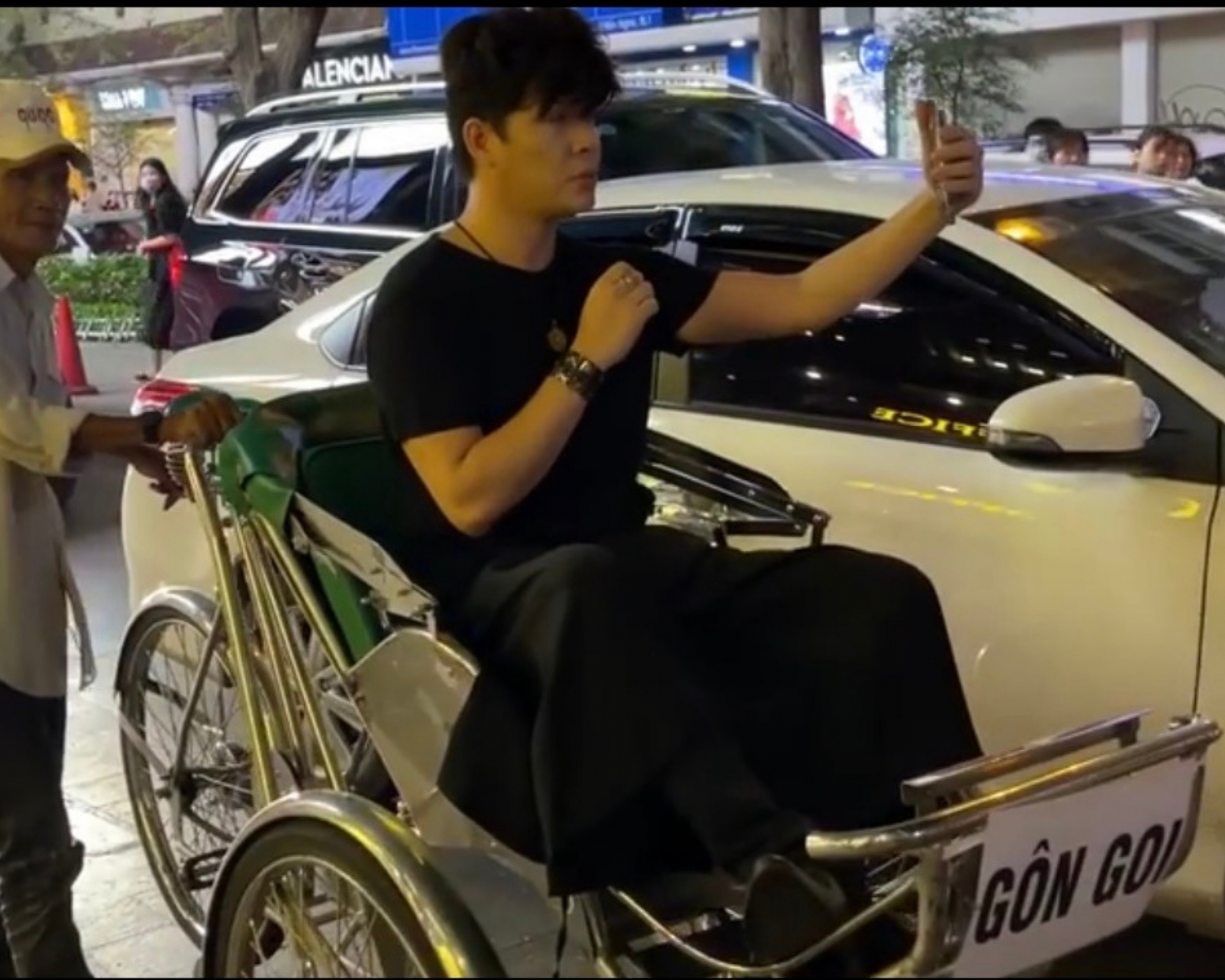 Cao Thái Sơn bị Nathan Lee gọi thẳng tên dằn mặt với danh xưng 'trai bao giẻ rách' vì bênh vực Ngọc Trinh - Ảnh 1