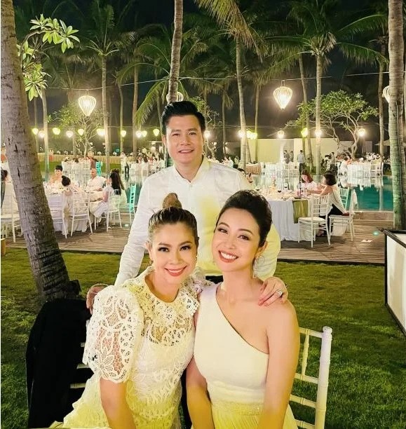 Tin sao Việt hot nhất MXH 26/4: Nathan Lee bị bạn thân tiết lộ con người thật, Như Quỳnh trẻ như gái đôi mươi - Ảnh 4 Tin sao Việt hot nhất MXH 26/4: Nathan Lee bị bạn thân tiết lộ con người thật, Như Quỳnh trẻ như gái đôi mươi - Ảnh 4