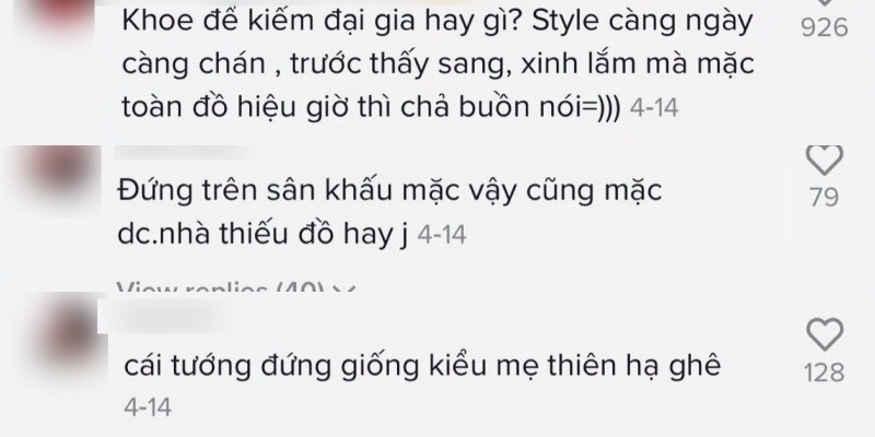 Một lần nữa, nữ ca sĩ nhận phải không ít chỉ trích vì phong cách ăn mặc của mình. Ảnh: Internet Một lần nữa, nữ ca sĩ nhận phải không ít chỉ trích vì phong cách ăn mặc của mình. Ảnh: Internet
