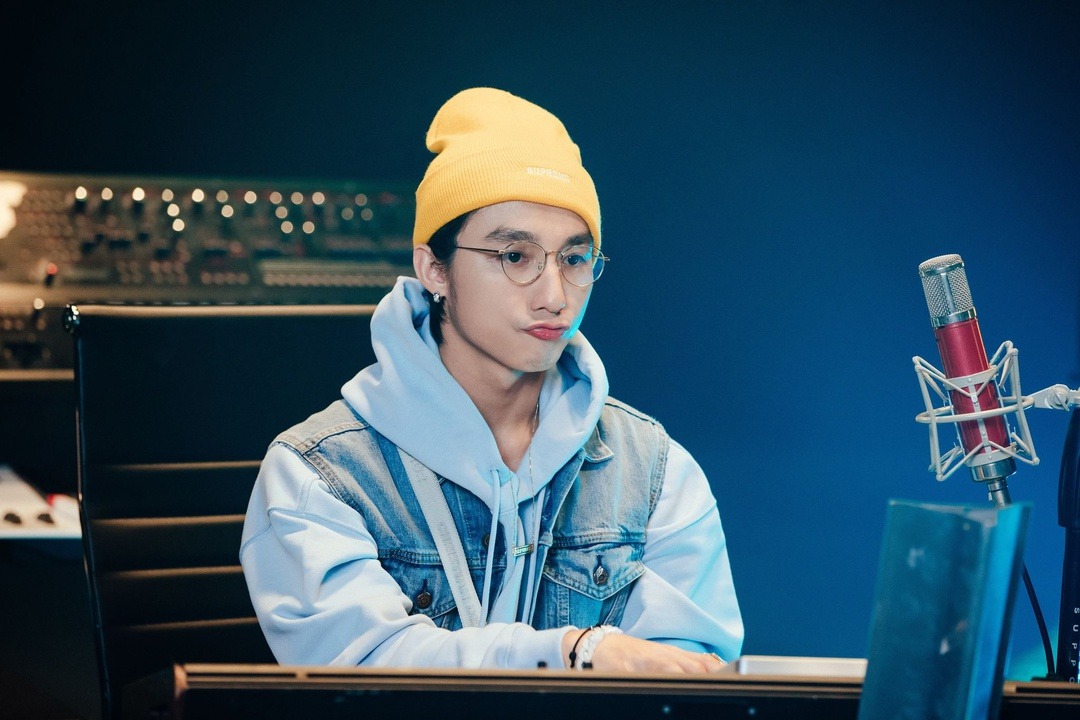 Vì Sơn Tùng, Việt Hoàng quyết định phá lệ, giúp anh trai vực dậy sau ồn ào tình ái với Thiều Bảo Trâm - Ảnh 1