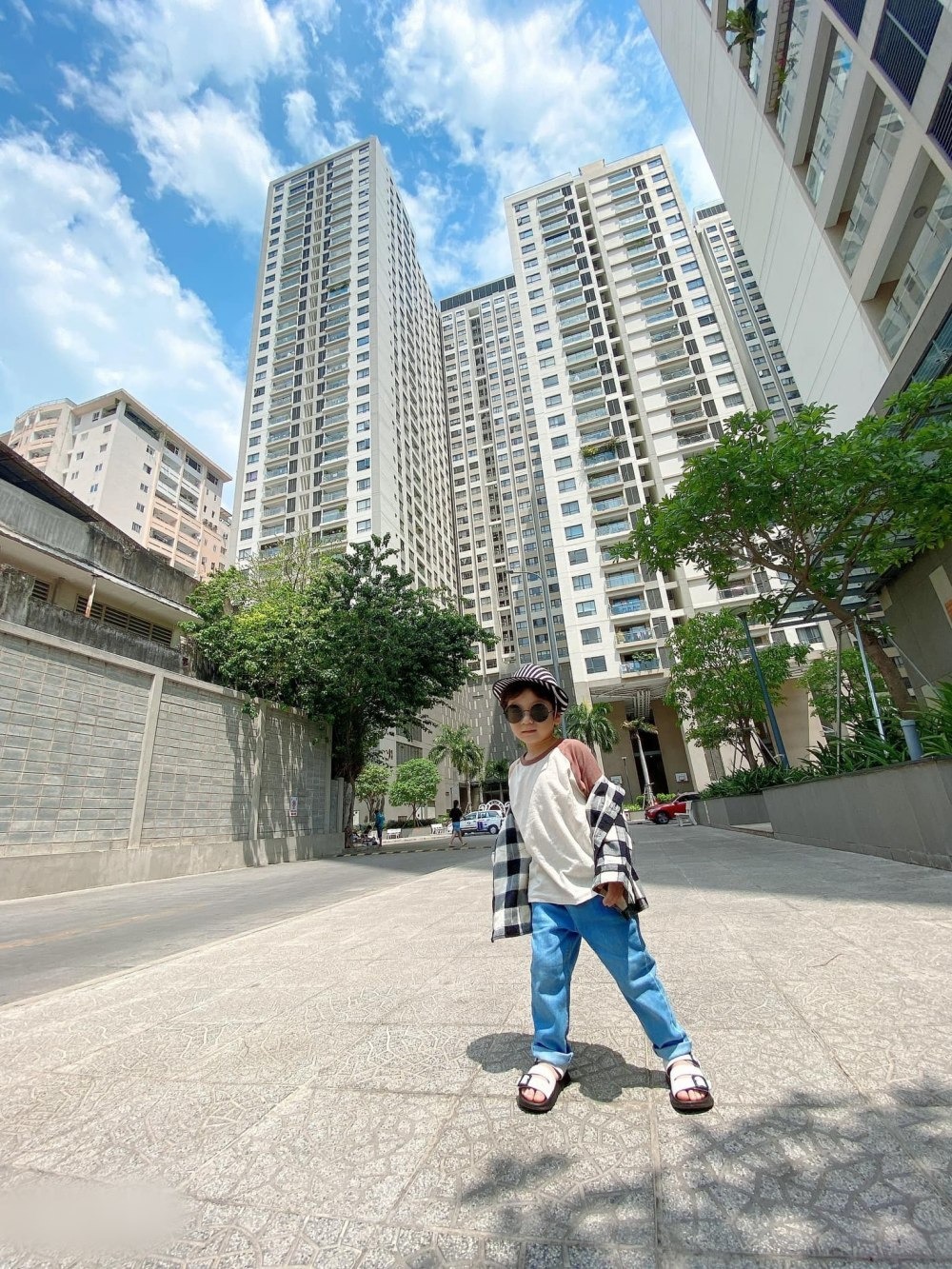 Lâm Khánh Chi khoe ảnh cực ngầu của cậu con trai cưng. Ảnh: FBNV