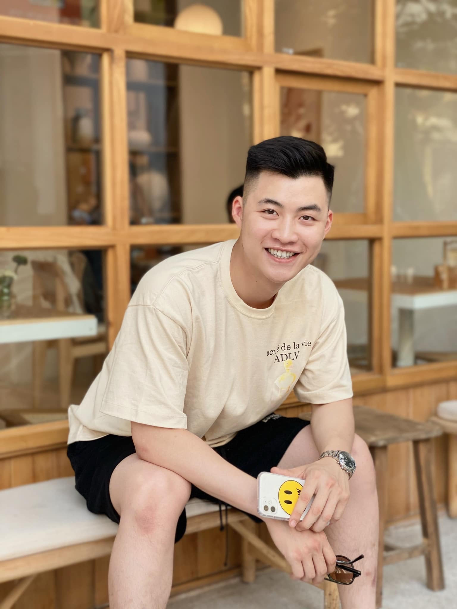 Diện mạo điển trai ngoài đời của Đông Ki-sốt trong Hướng dương ngược nắng - Ảnh 3 Diện mạo điển trai ngoài đời của Đông Ki-sốt trong Hướng dương ngược nắng - Ảnh 3
