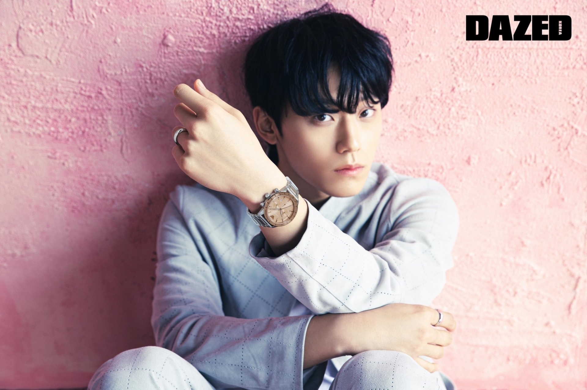 Visual không phải dạng vừa của 'trai ngoan' Lee Do Hyun từ màn ảnh nhỏ ra đến đời thường  - Ảnh 4