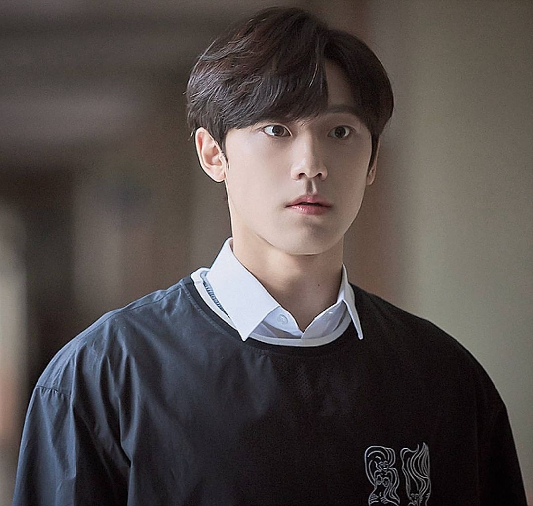 Visual không phải dạng vừa của 'trai ngoan' Lee Do Hyun từ màn ảnh nhỏ ra đến đời thường  - Ảnh 3