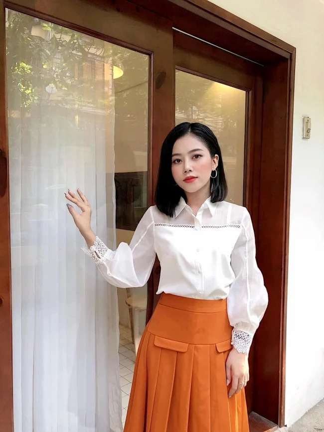 MC Vũ Hà Anh Thư cũng vô tình bị réo gọi vào ồn ào này. Ảnh: FBNV MC Vũ Hà Anh Thư cũng vô tình bị réo gọi vào ồn ào này. Ảnh: FBNV