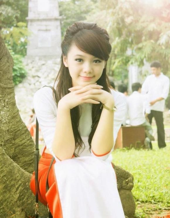 Tung ảnh thời 'hai lúa', Quỳnh Kool lại vướng nghi vấn trùng tu nhan sắc - Ảnh 6 Tung ảnh thời 'hai lúa', Quỳnh Kool lại vướng nghi vấn trùng tu nhan sắc - Ảnh 6