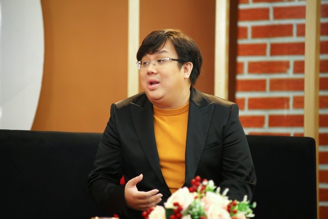 Thực hư về dòng bình luận thóa mạ bà Phương Hằng của con nuôi Hoài Linh 1 Thực hư về dòng bình luận thóa mạ bà Phương Hằng của con nuôi Hoài Linh 1