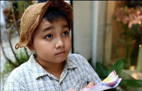 Ít ai biết Hoài Linh còn có 1 cậu con nuôi 17 tuổi, từng 'vượt mặt' Phương Mỹ Chi để chứng tỏ tài năng - Ảnh 1 Ít ai biết Hoài Linh còn có 1 cậu con nuôi 17 tuổi, từng 'vượt mặt' Phương Mỹ Chi để chứng tỏ tài năng - Ảnh 1