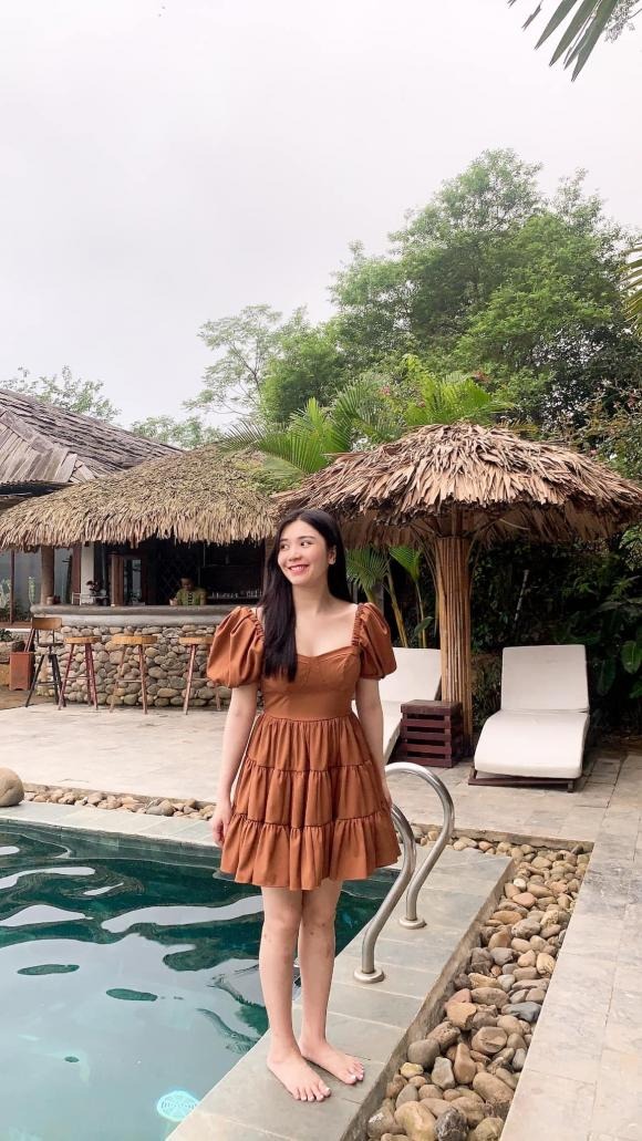 Thanh Bi lên đồ 1 mảnh hờ hững chào hè, Công Lý bỗng buông lời bình luận đáng chú ý - Ảnh 2 Thanh Bi lên đồ 1 mảnh hờ hững chào hè, Công Lý bỗng buông lời bình luận đáng chú ý - Ảnh 2