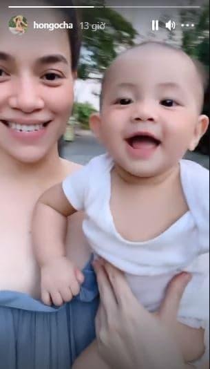 Tin sao Việt 29/6: Đàm Vĩnh Hưng có hành động đẹp, Hoàng Yến tung ảnh chồng cũ dẫn con đi gặp người tình 6 Tin sao Việt 29/6: Đàm Vĩnh Hưng có hành động đẹp, Hoàng Yến tung ảnh chồng cũ dẫn con đi gặp người tình 6