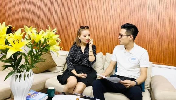 Tin sao Việt 30/6: Hoàng Yến trừng phạt chồng cũ bằng pháp luật, Thiều Bảo Trâm bị tố 'sống ảo' quá đà 1 Tin sao Việt 30/6: Hoàng Yến trừng phạt chồng cũ bằng pháp luật, Thiều Bảo Trâm bị tố 'sống ảo' quá đà 1