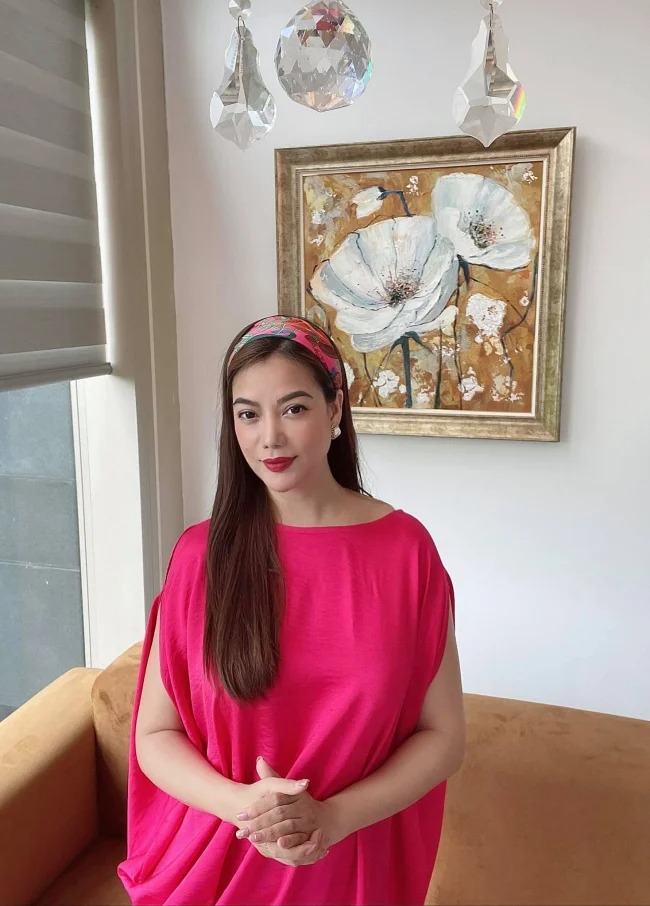 Trương Ngọc Ánh thời gian gần đây còn thường xuyên diện đồ rộng Trương Ngọc Ánh thời gian gần đây còn thường xuyên diện đồ rộng