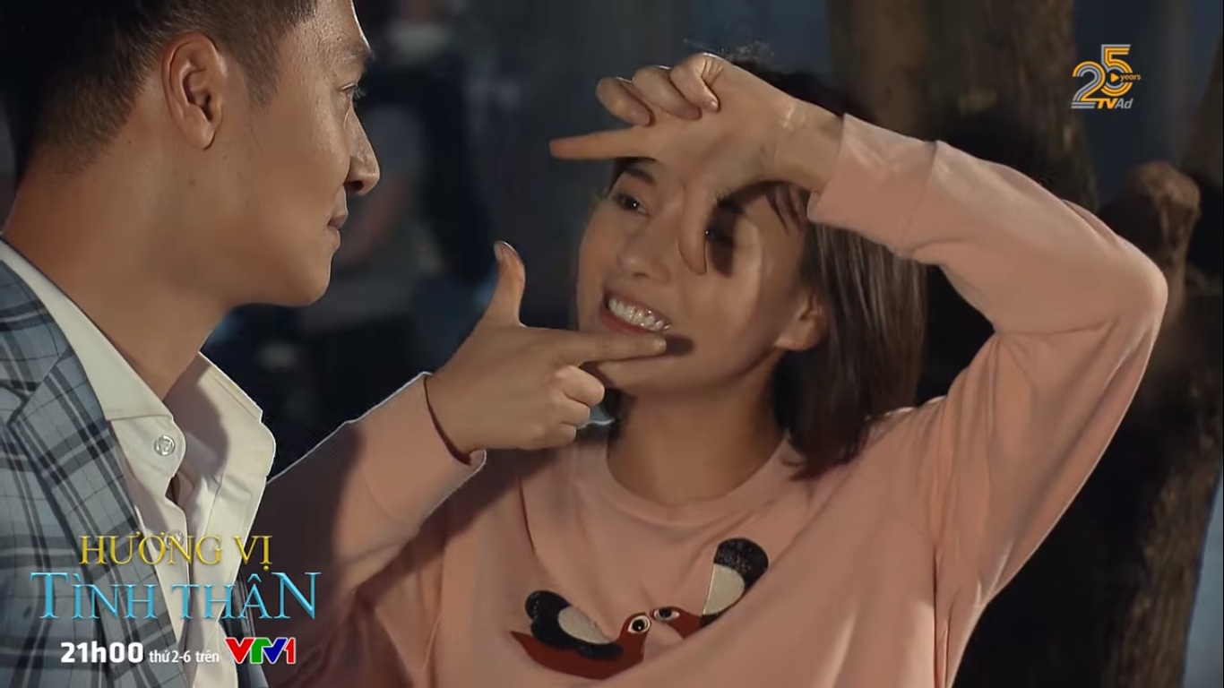 Hương vị tình thân tập 54: Bà Xuân gay gắt khi Long yêu Nam, ông Khang có thái độ ngược lại 1 Hương vị tình thân tập 54: Bà Xuân gay gắt khi Long yêu Nam, ông Khang có thái độ ngược lại 1