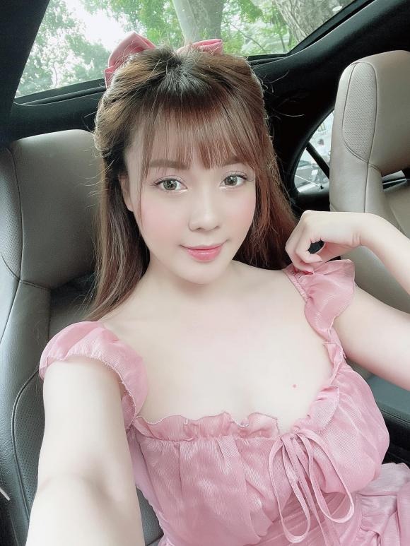 Âu Hà My 'rắc thính' nhiệt tình bằng hình ảnh xinh như búp bê dù từng thừa nhận: Muốn độc thân 2 Âu Hà My 'rắc thính' nhiệt tình bằng hình ảnh xinh như búp bê dù từng thừa nhận: Muốn độc thân 2