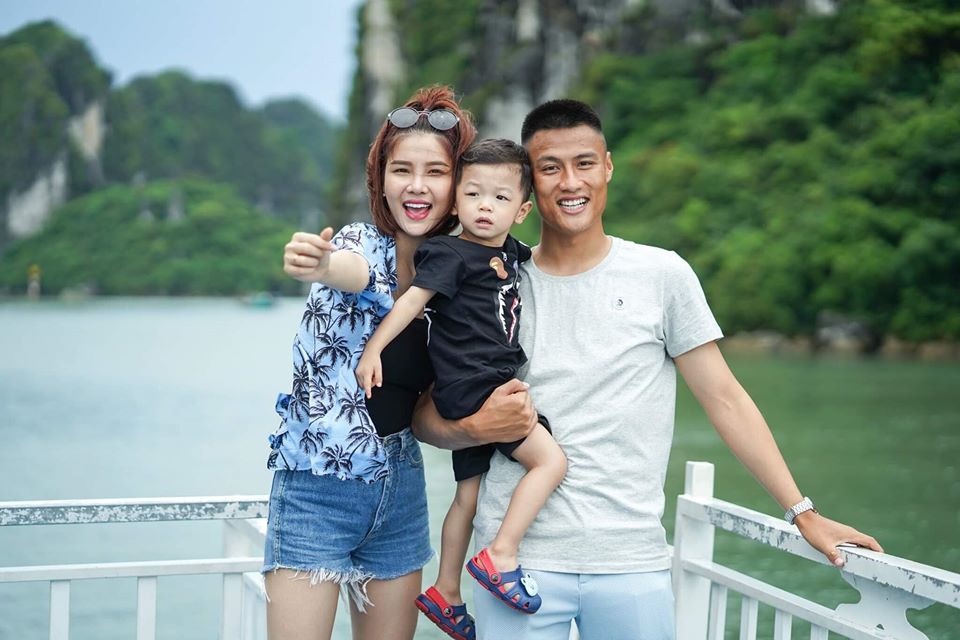 Kỳ Hân và Mạc Hồng Quân sau bao sóng gió hiện đang có cuộc sống hạnh phúc. Ảnh: FBNV Kỳ Hân và Mạc Hồng Quân sau bao sóng gió hiện đang có cuộc sống hạnh phúc. Ảnh: FBNV