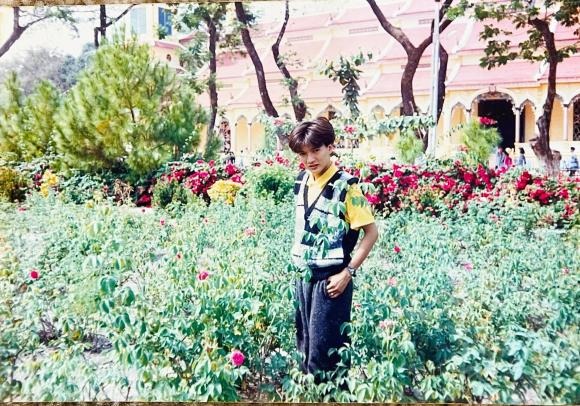 Hình ảnh thời 'anh thanh niên' của Mr. Đàm. Ảnh: FBNV Hình ảnh thời 'anh thanh niên' của Mr. Đàm. Ảnh: FBNV