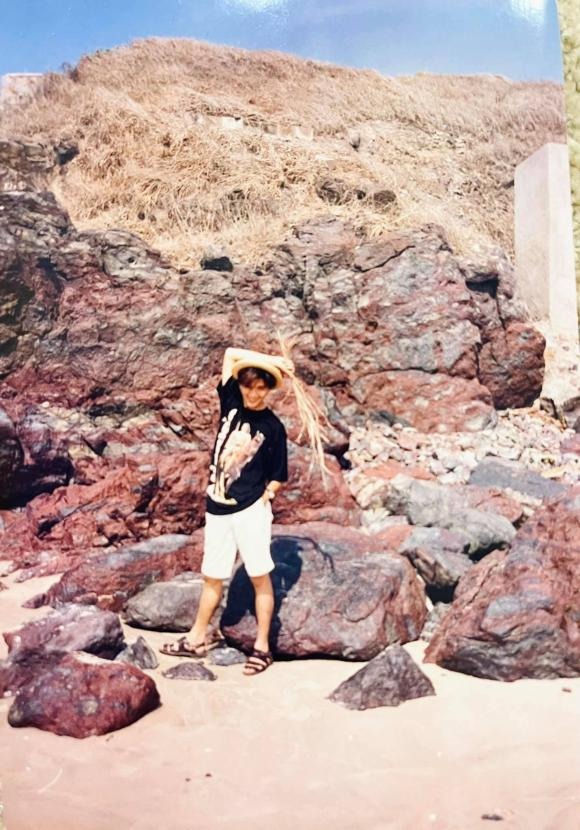 Đàm Vĩnh Hưng tung ảnh thời 'anh thanh niên', dân tình xuýt xoa vì phong thái đúng chuẩn 'ngôi sao' - Ảnh 3 Đàm Vĩnh Hưng tung ảnh thời 'anh thanh niên', dân tình xuýt xoa vì phong thái đúng chuẩn 'ngôi sao' - Ảnh 3