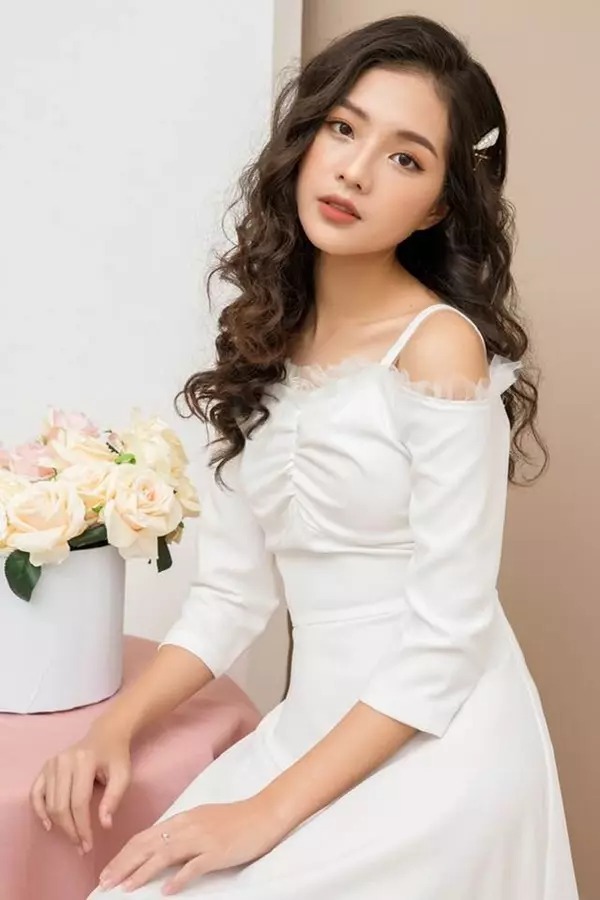 Hương vị tình thân phần 2: Dân tình la ó khi vai Diệp bị thay thế bởi một hot girl - Ảnh 1 Hương vị tình thân phần 2: Dân tình la ó khi vai Diệp bị thay thế bởi một hot girl - Ảnh 1