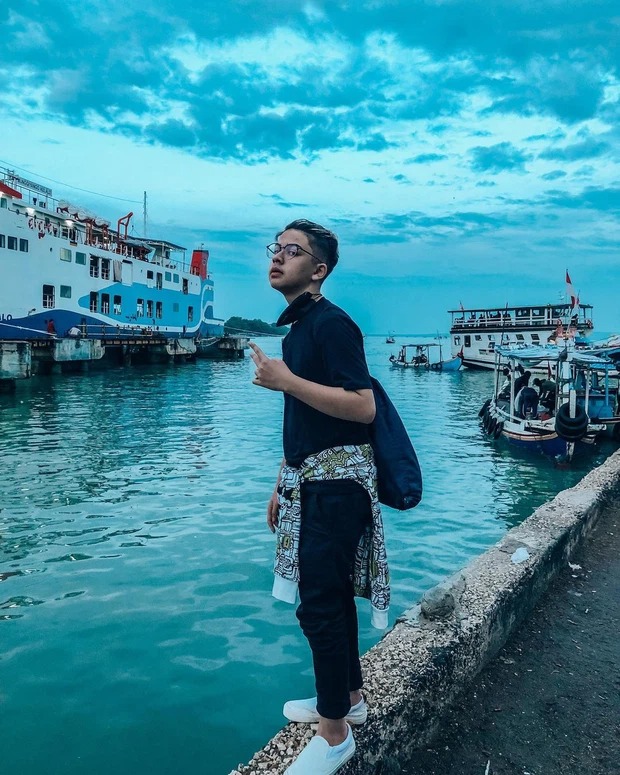 Ngỡ ngàng trước diện mạo đang thuở dậy thì của cậu bé đóng 'Tarzan nhí' - Ảnh 5 Ngỡ ngàng trước diện mạo đang thuở dậy thì của cậu bé đóng 'Tarzan nhí' - Ảnh 5