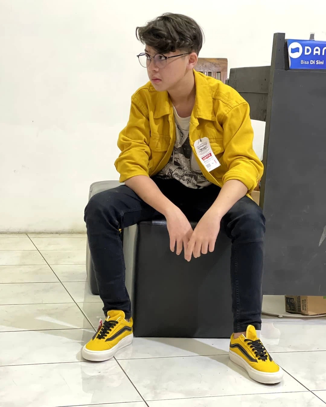 Ngỡ ngàng trước diện mạo đang thuở dậy thì của cậu bé đóng 'Tarzan nhí' 7 Ngỡ ngàng trước diện mạo đang thuở dậy thì của cậu bé đóng 'Tarzan nhí' 7