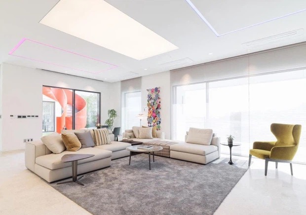 Rất có thể cả hai đã cùng chung sống tại penthouse Hyun Bin tậu hồi đầu năm Rất có thể cả hai đã cùng chung sống tại penthouse Hyun Bin tậu hồi đầu năm