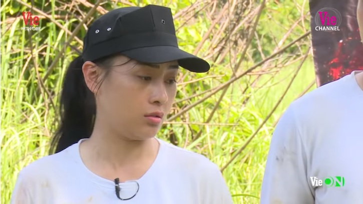 Phương Oanh tỏ rõ thái độ với Trương Quỳnh Anh. Ảnh: FB Phương Oanh tỏ rõ thái độ với Trương Quỳnh Anh. Ảnh: FB