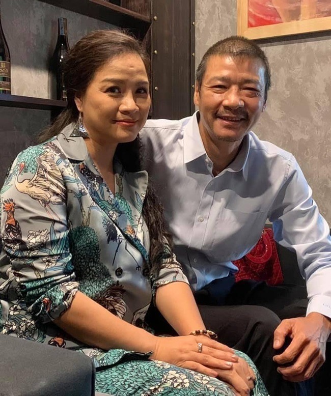 Hương vị tình thân: Lộ hình ông Sinh tình cảm bên bà Sa, chính chủ xác nhận đây là cách để Nam bớt khổ - Ảnh 1 Hương vị tình thân: Lộ hình ông Sinh tình cảm bên bà Sa, chính chủ xác nhận đây là cách để Nam bớt khổ - Ảnh 1