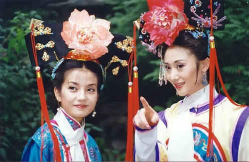 Hoàn Châu Cách Cách bị 'xóa sổ', nhìn lại những hình ảnh phim làm nên tuổi thơ của bao thế hệ - Ảnh 5