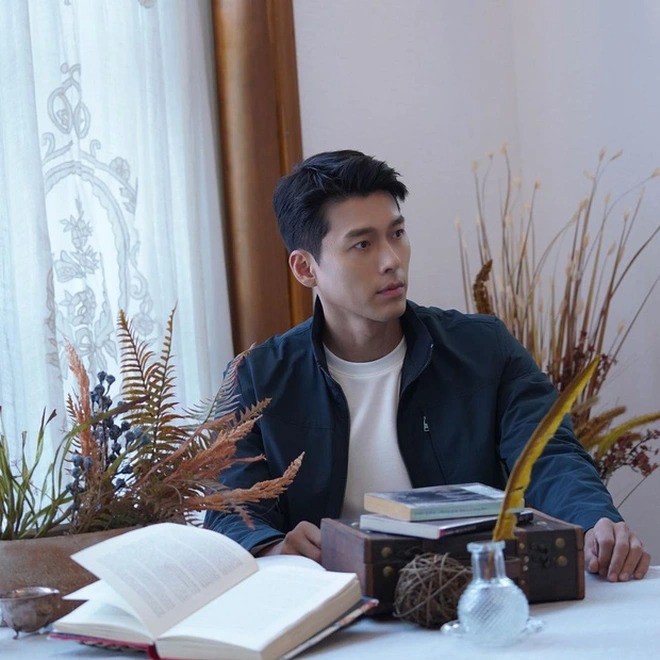 Góc nghiêng tựa tượng tạc của Hyun Bin. Ảnh: Internet Góc nghiêng tựa tượng tạc của Hyun Bin. Ảnh: Internet