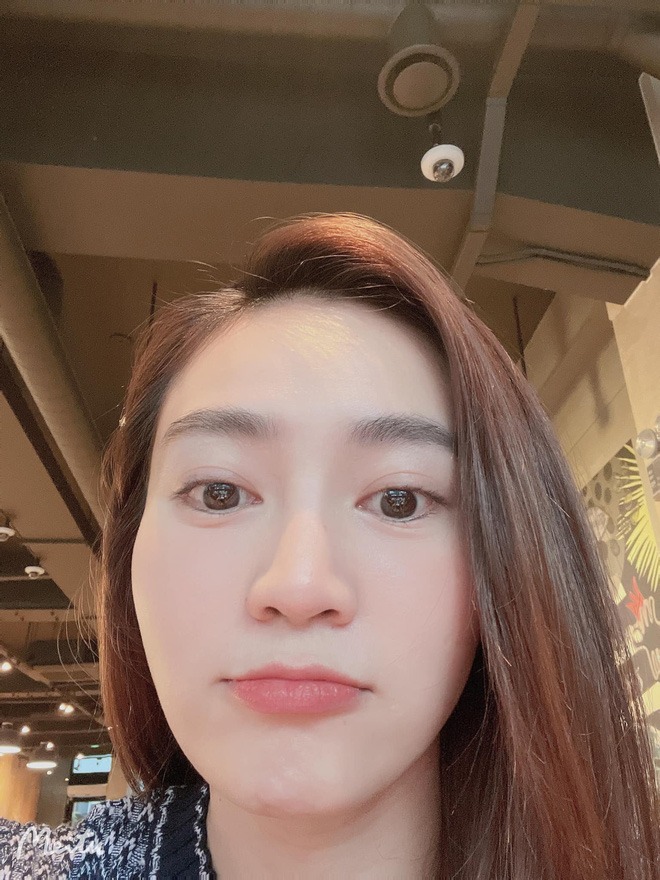 Ninh Dương Lan Ngọc trong những ngày tại Hàn Quốc lộ ra những biểu hiện mệt mỏi. Ảnh: FBNV Ninh Dương Lan Ngọc trong những ngày tại Hàn Quốc lộ ra những biểu hiện mệt mỏi. Ảnh: FBNV