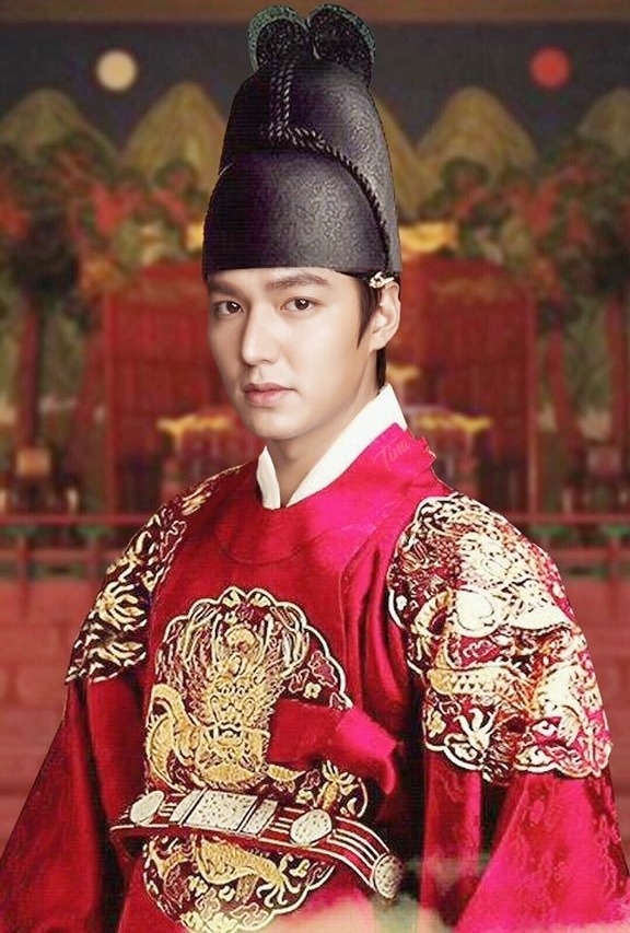 6 quân vương điển trai nhất màn ảnh Hàn: Song Joong Ki nghiêm nghị và quyền lực, Lee Min Ho khí chất ngời ngời​ 5